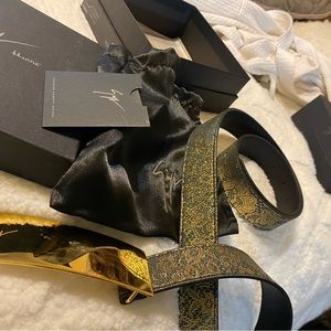 This belt is very nice